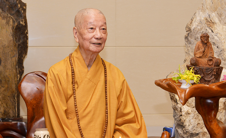 Đại lão Hòa thượng Thích Trí Quảng nói về những việc cần làm trong mùa An cư - Chùa Huê Nghiêm