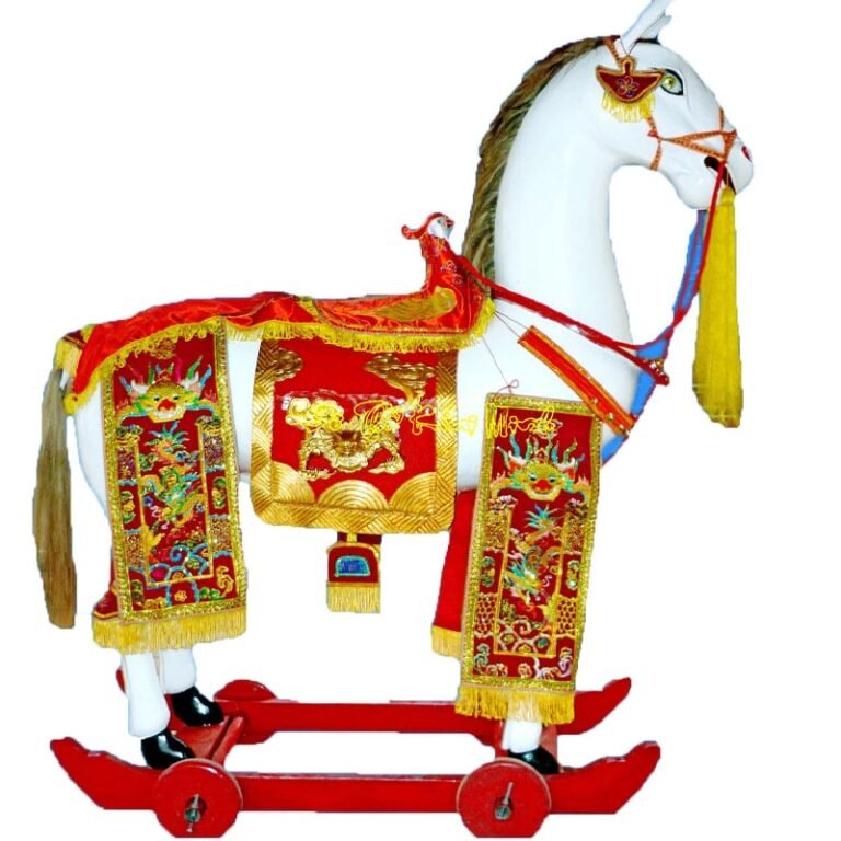 ngua tho ho mau trang